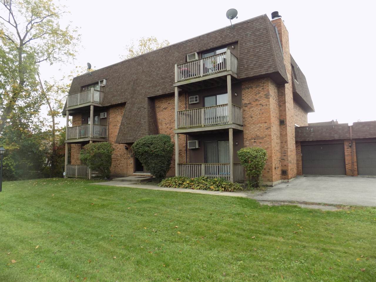 3360 184th Street - Photo 1