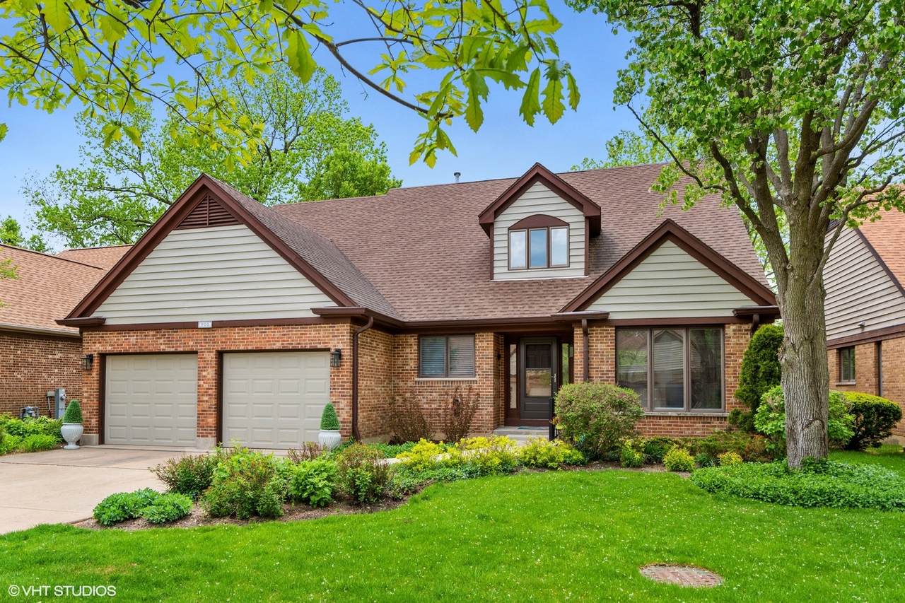 900 Villas Court - Photo 1
