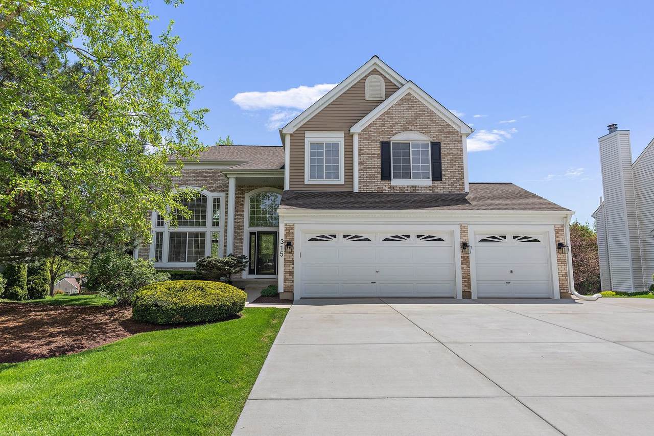315 Aberdeen Drive - Photo 1