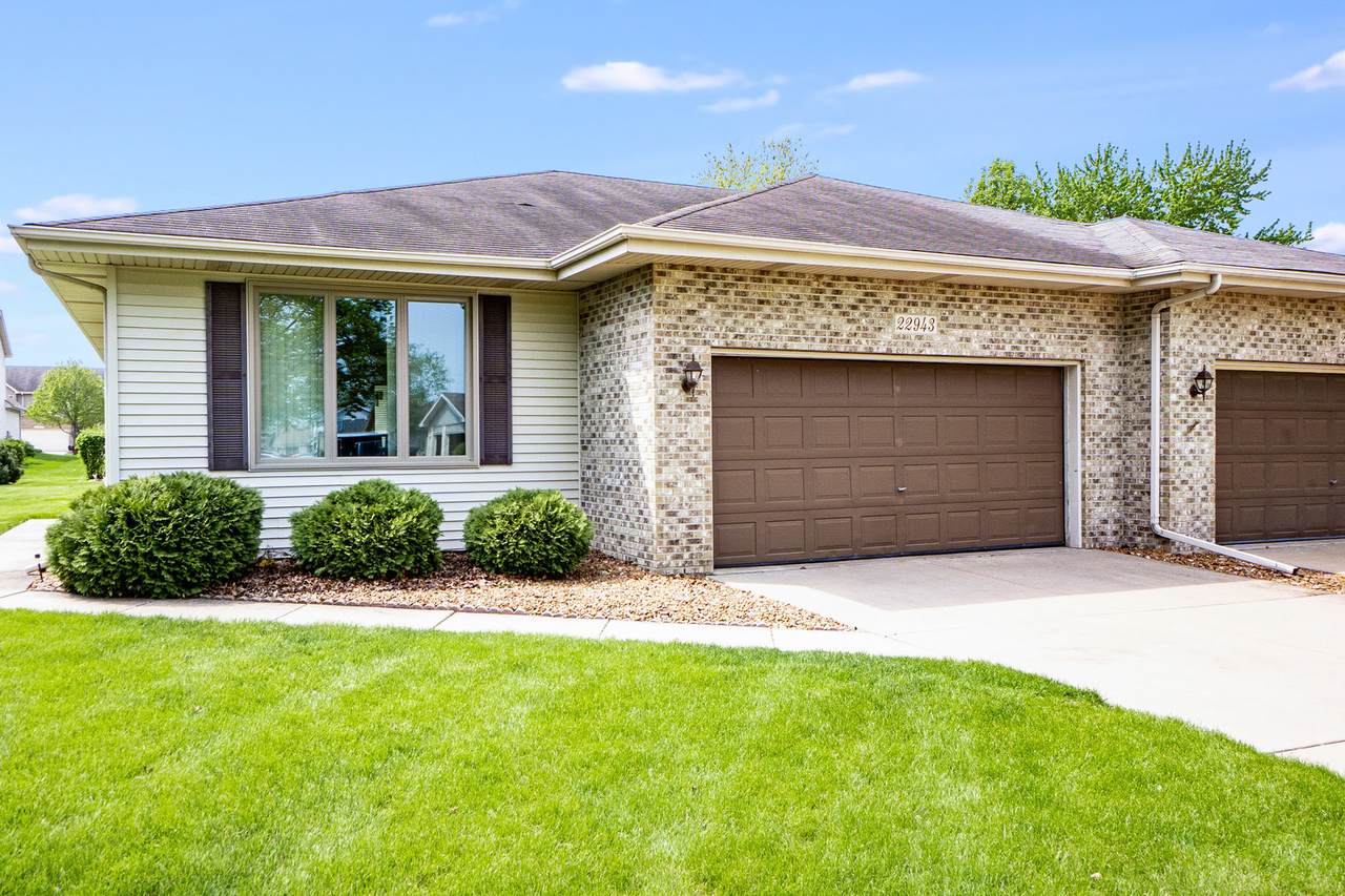 22943 Bussey Drive - Photo 1