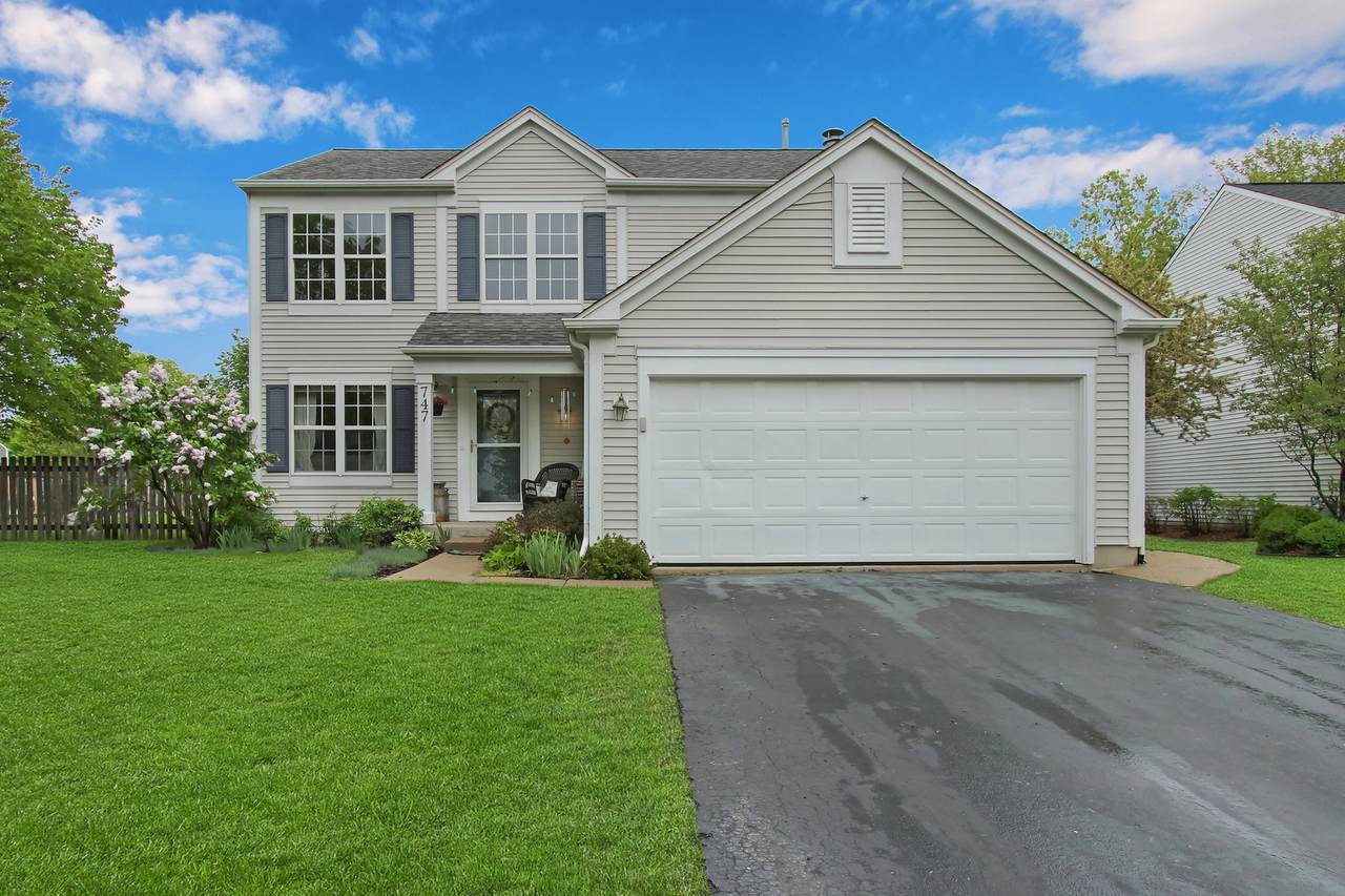 747 Fieldstone Drive - Photo 1