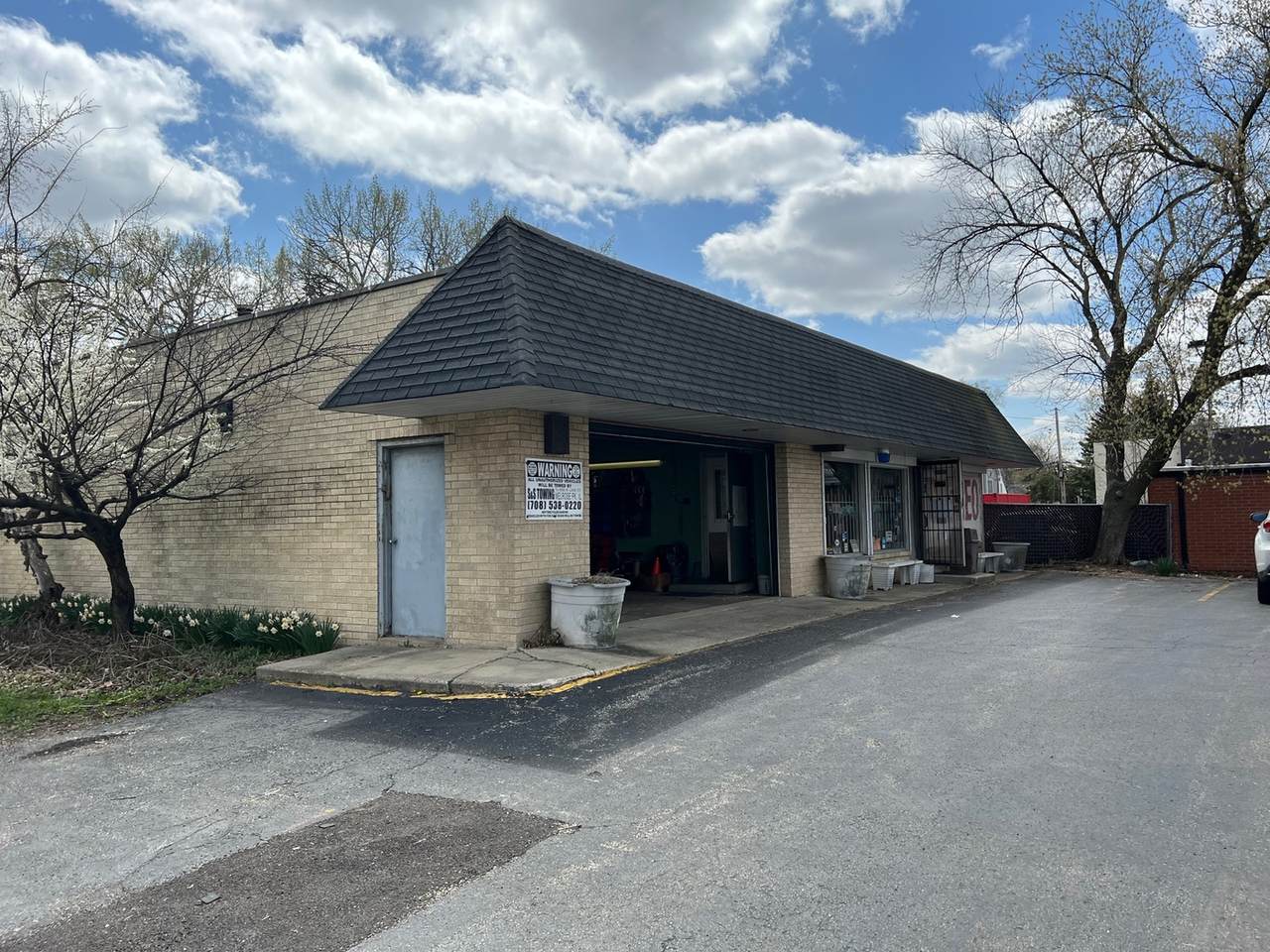 10745 Grand Avenue - Photo 1