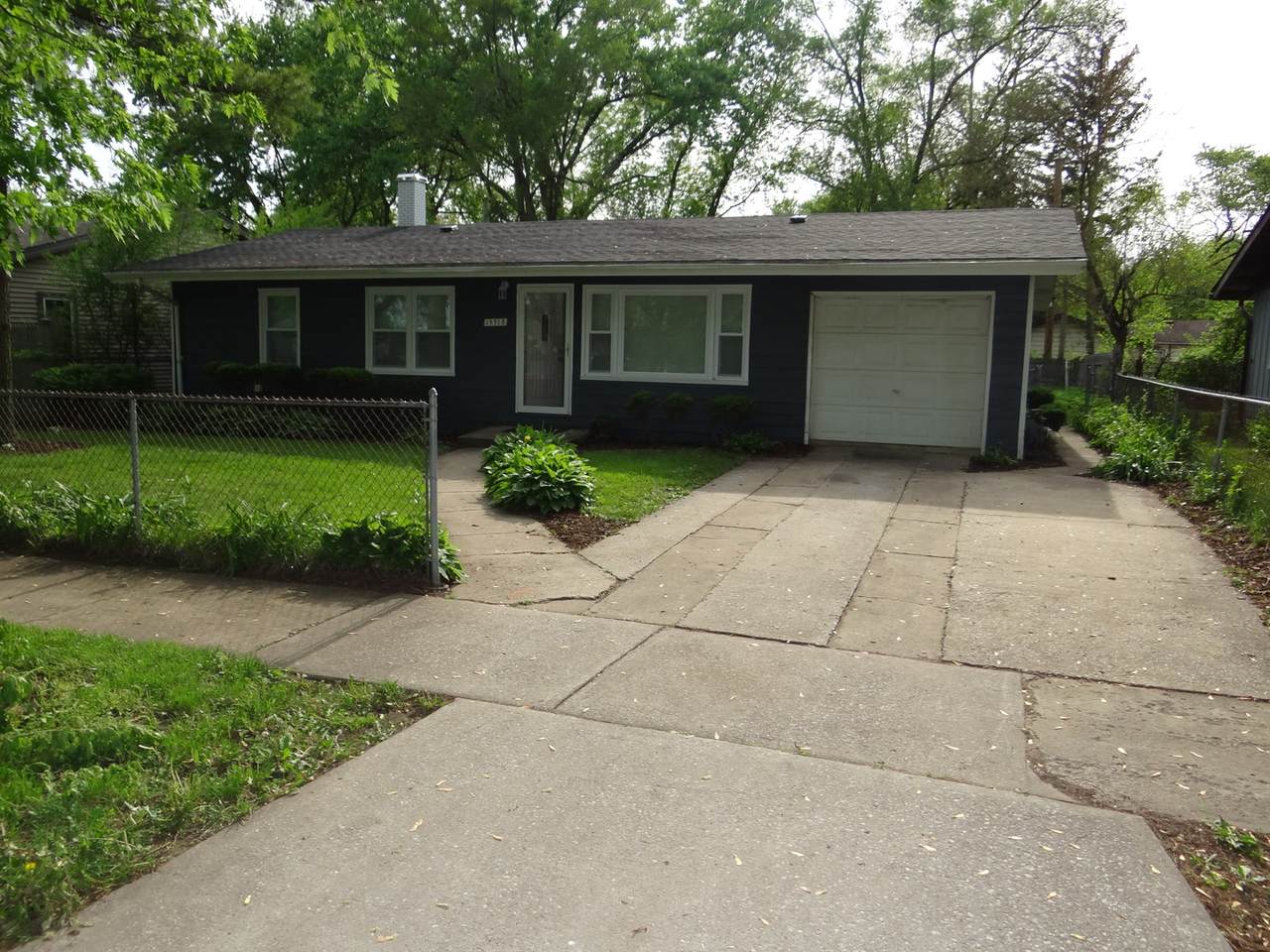 15328 Maple Lane - Photo 1