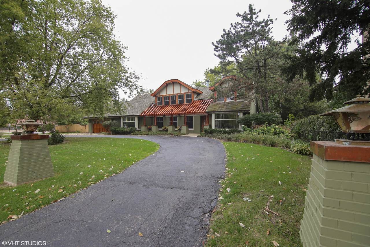 633 Warwick Road - Photo 1