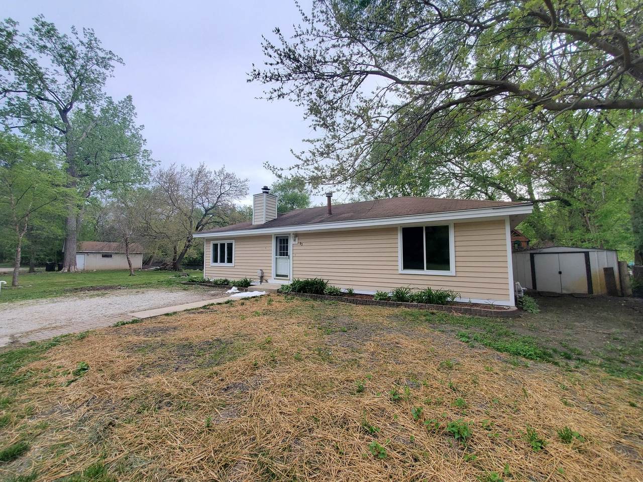 83 Peninsula Lane - Photo 1