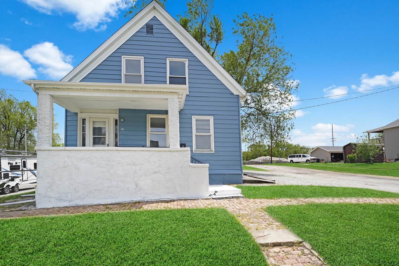 312 Robinson Street - Photo 1