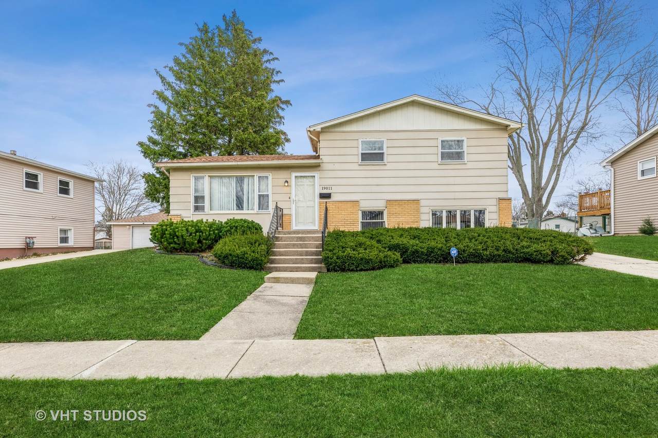 19011 Cedar Avenue - Photo 1