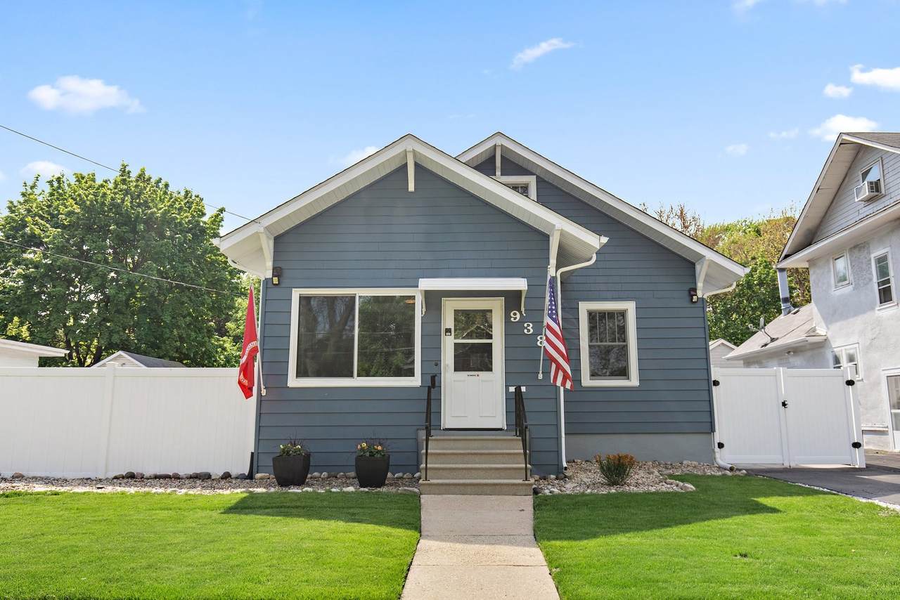 938 Augusta Avenue - Photo 1