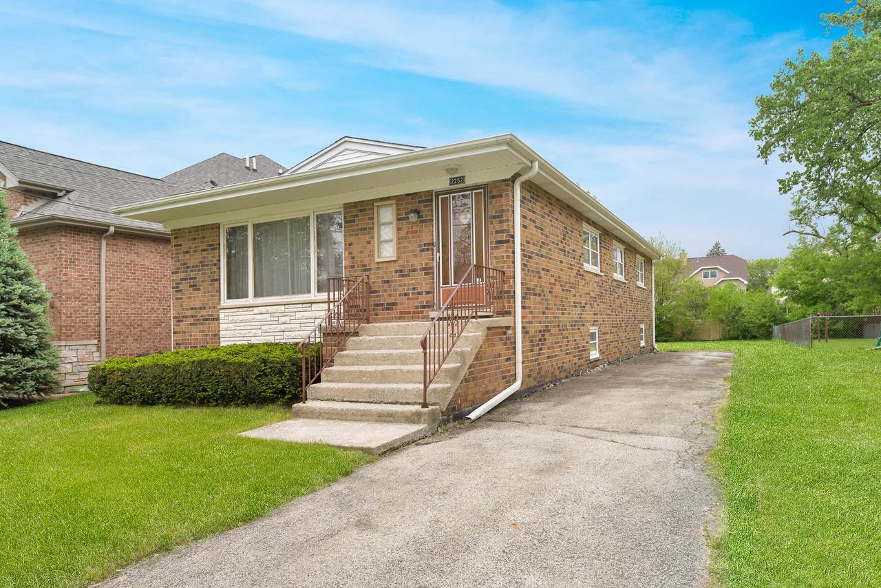 2252 Webster Lane - Photo 1