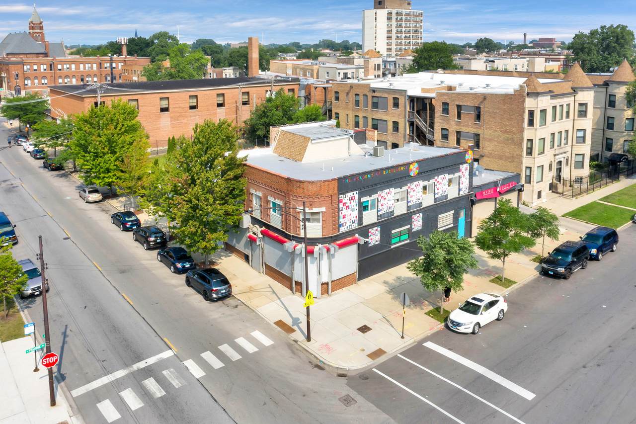 222 61st Street - Photo 1