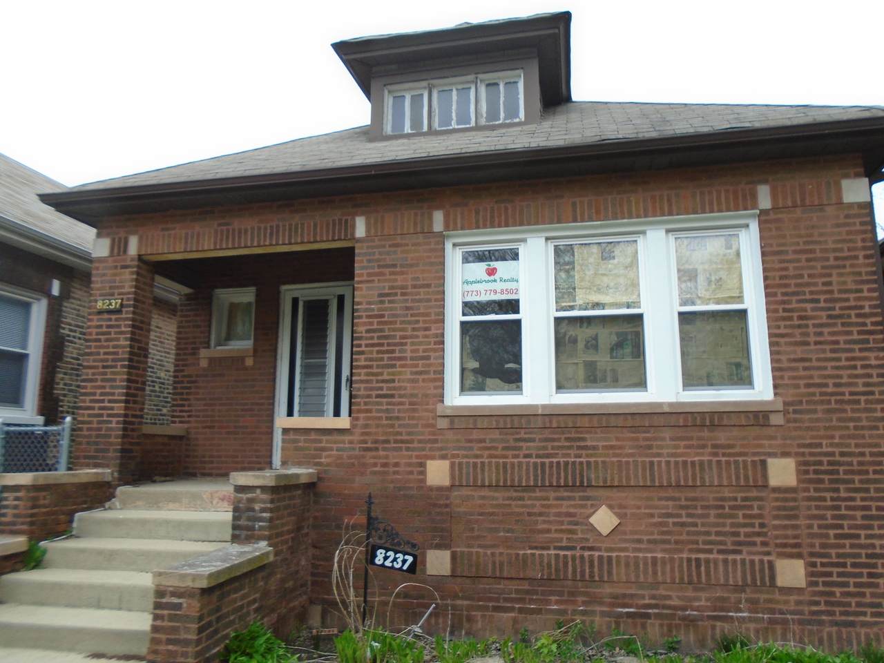 8237 Manistee Avenue - Photo 1