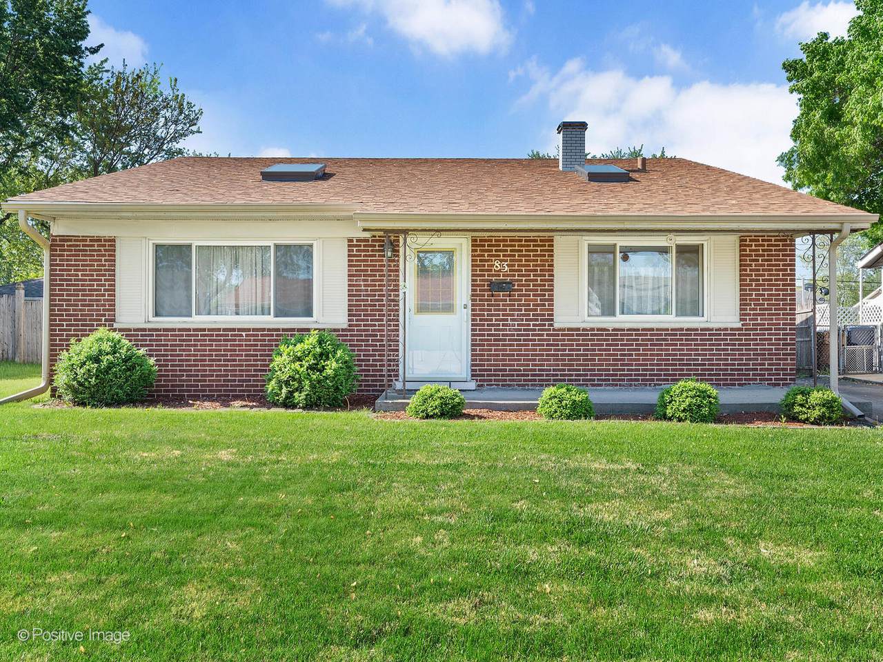83 Drummond Avenue - Photo 1