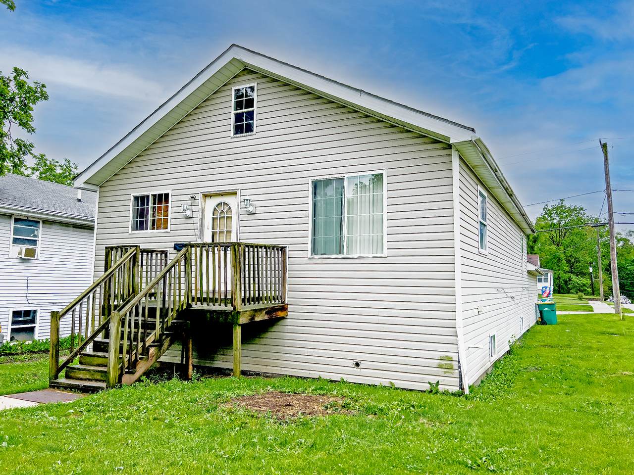 1122 Holmes Avenue - Photo 1