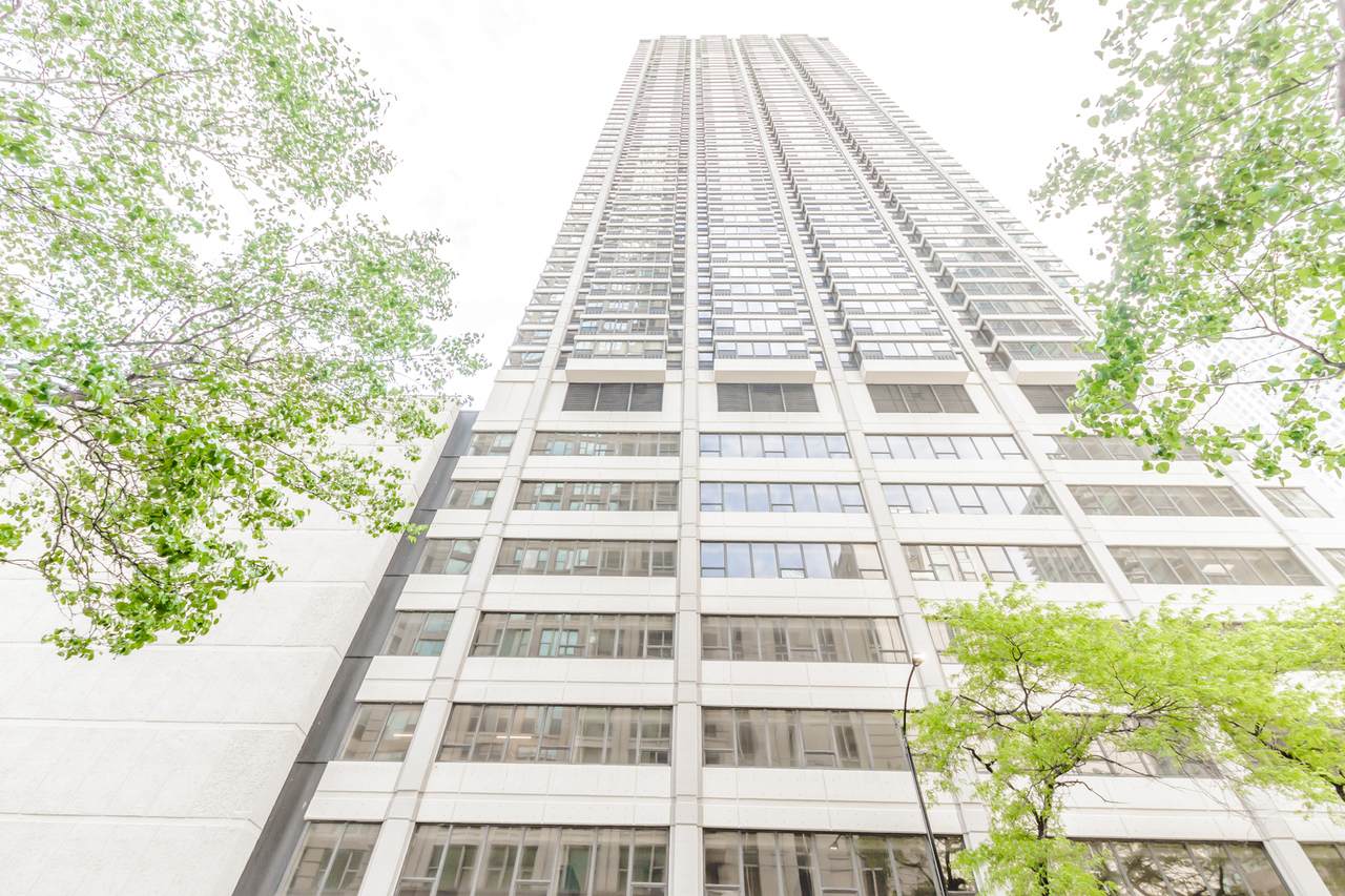 30 Huron Street - Photo 1