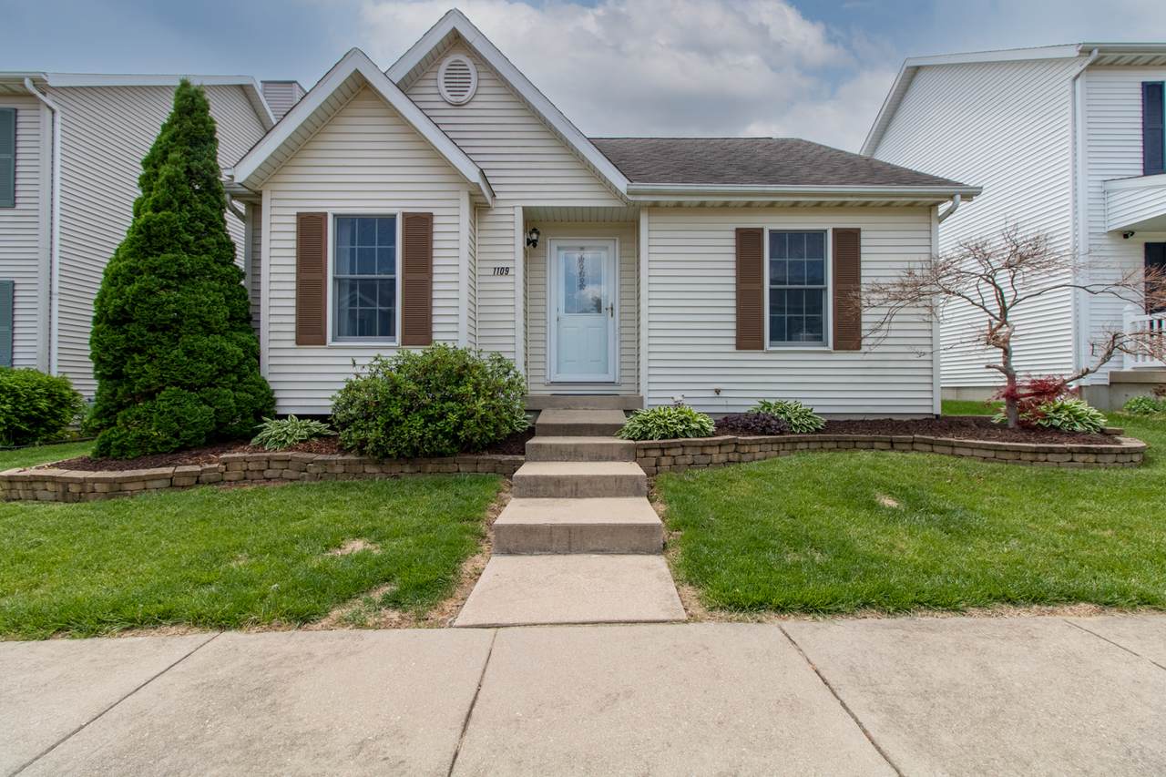1109 Perry Lane - Photo 1