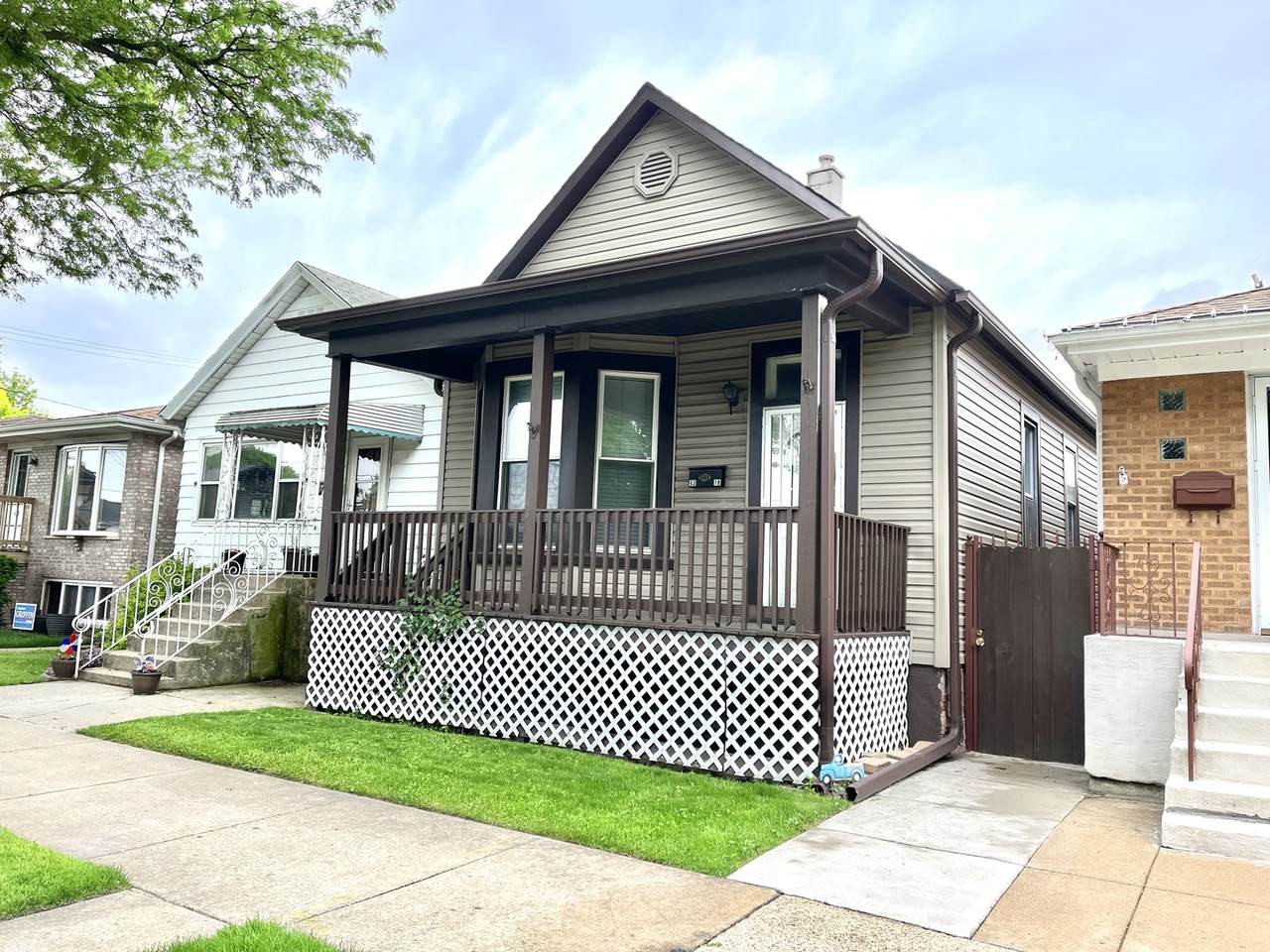 4218 Lowe Avenue - Photo 1