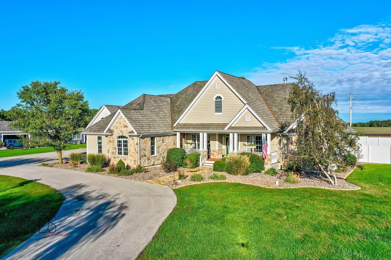 1130 Eagle Chase Drive - Photo 1