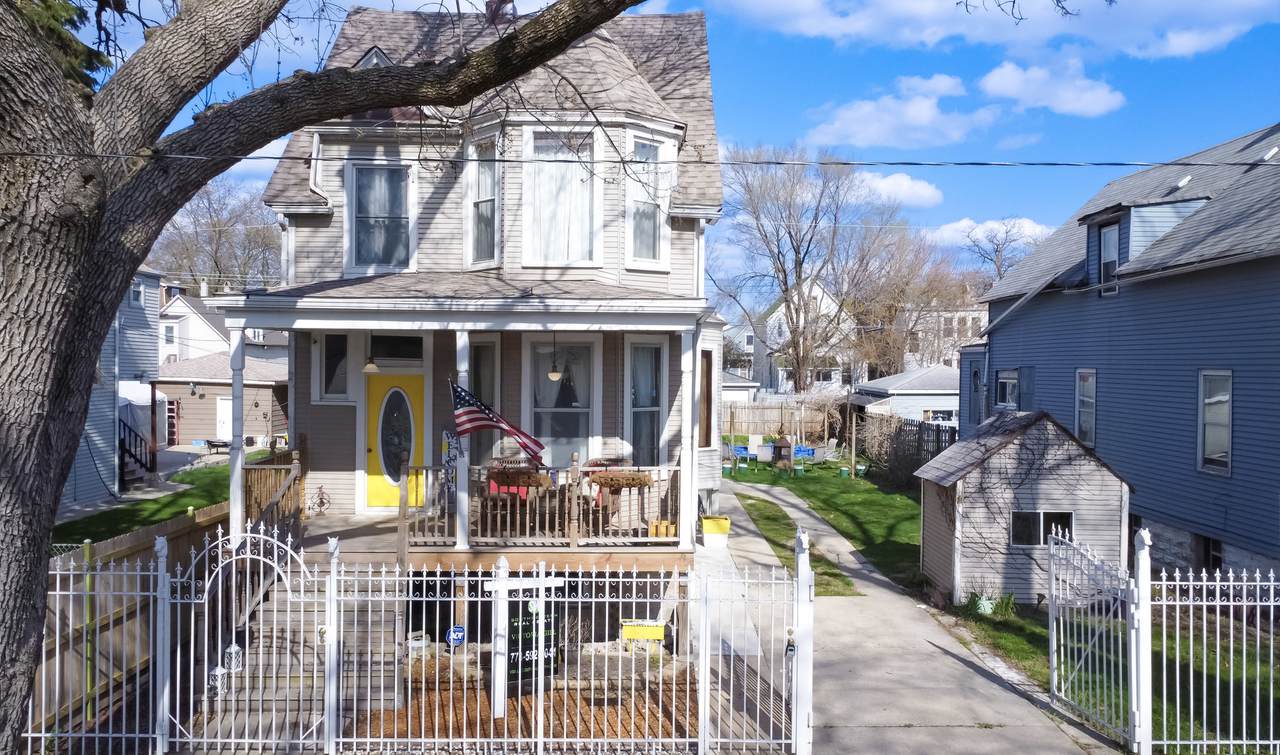 1839 Kildare Avenue - Photo 1