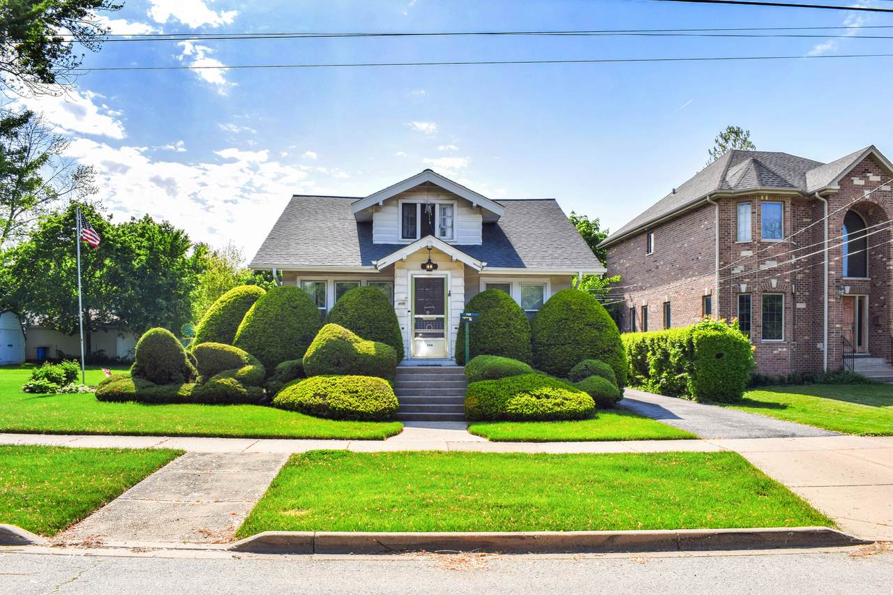 746 4th Avenue - Photo 1