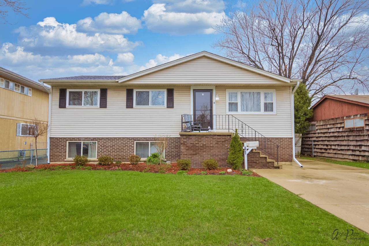 196 Norman Lane - Photo 1