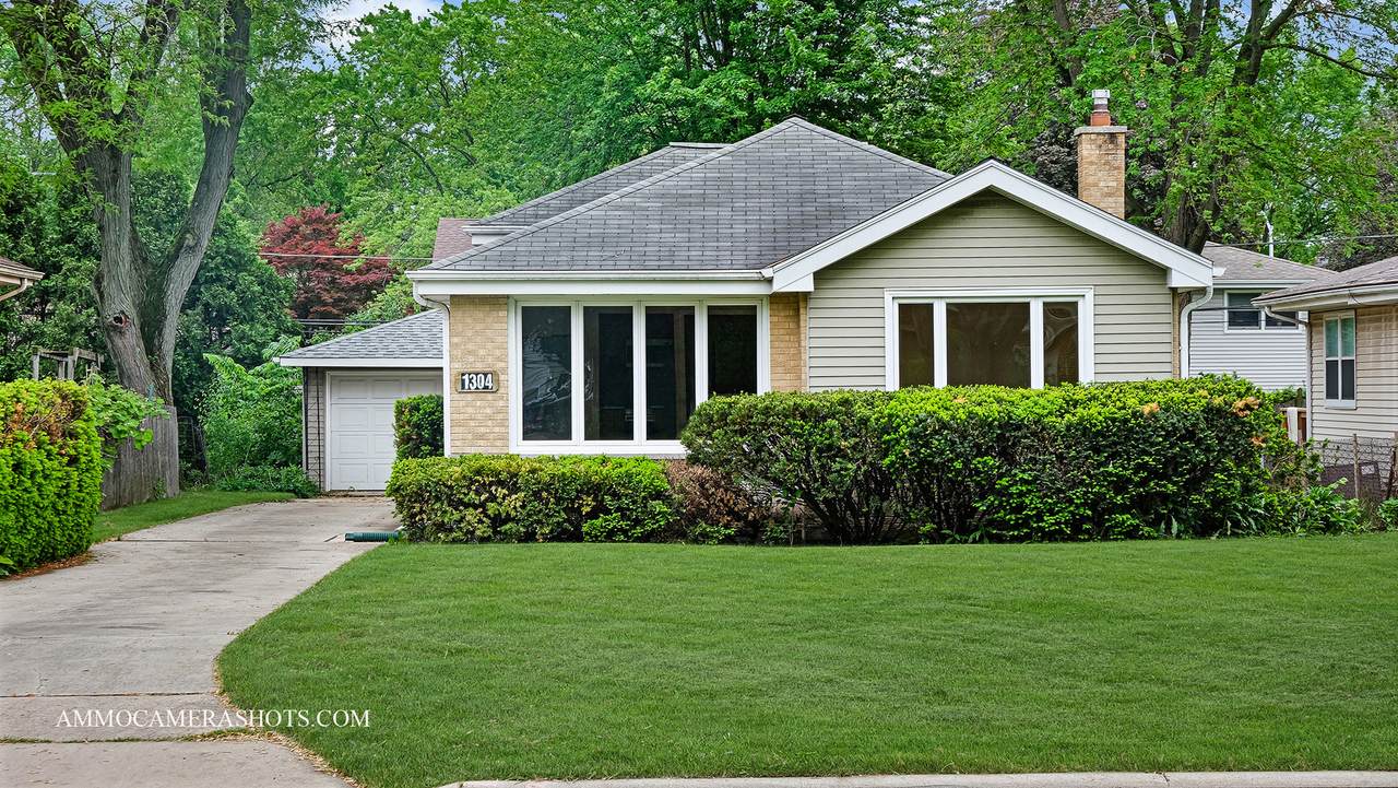1304 Pershing Avenue - Photo 1