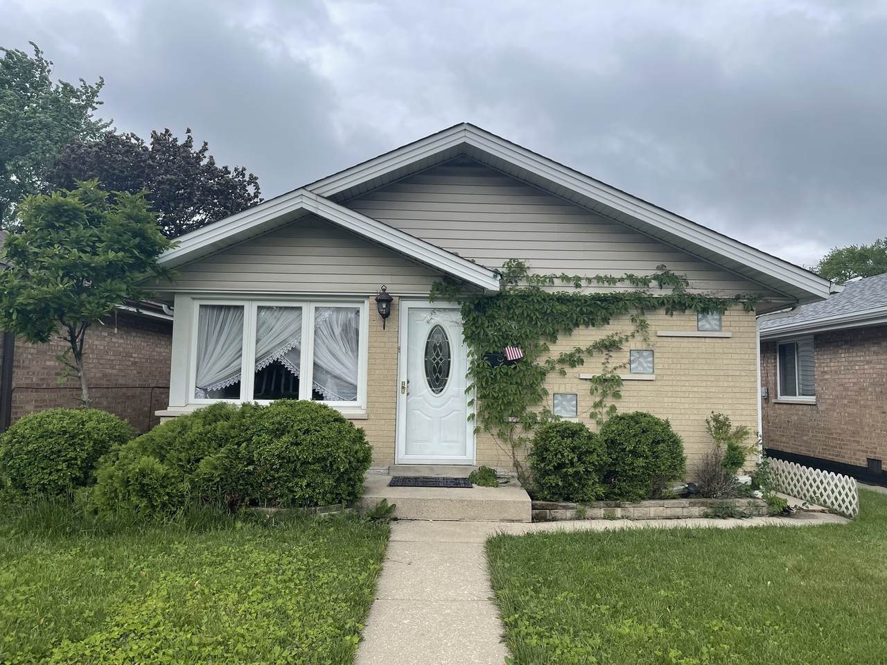 7950 Rutherford Avenue - Photo 1