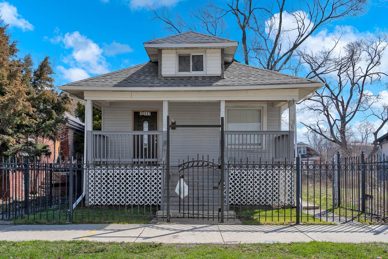 10117 Perry Avenue - Photo 1
