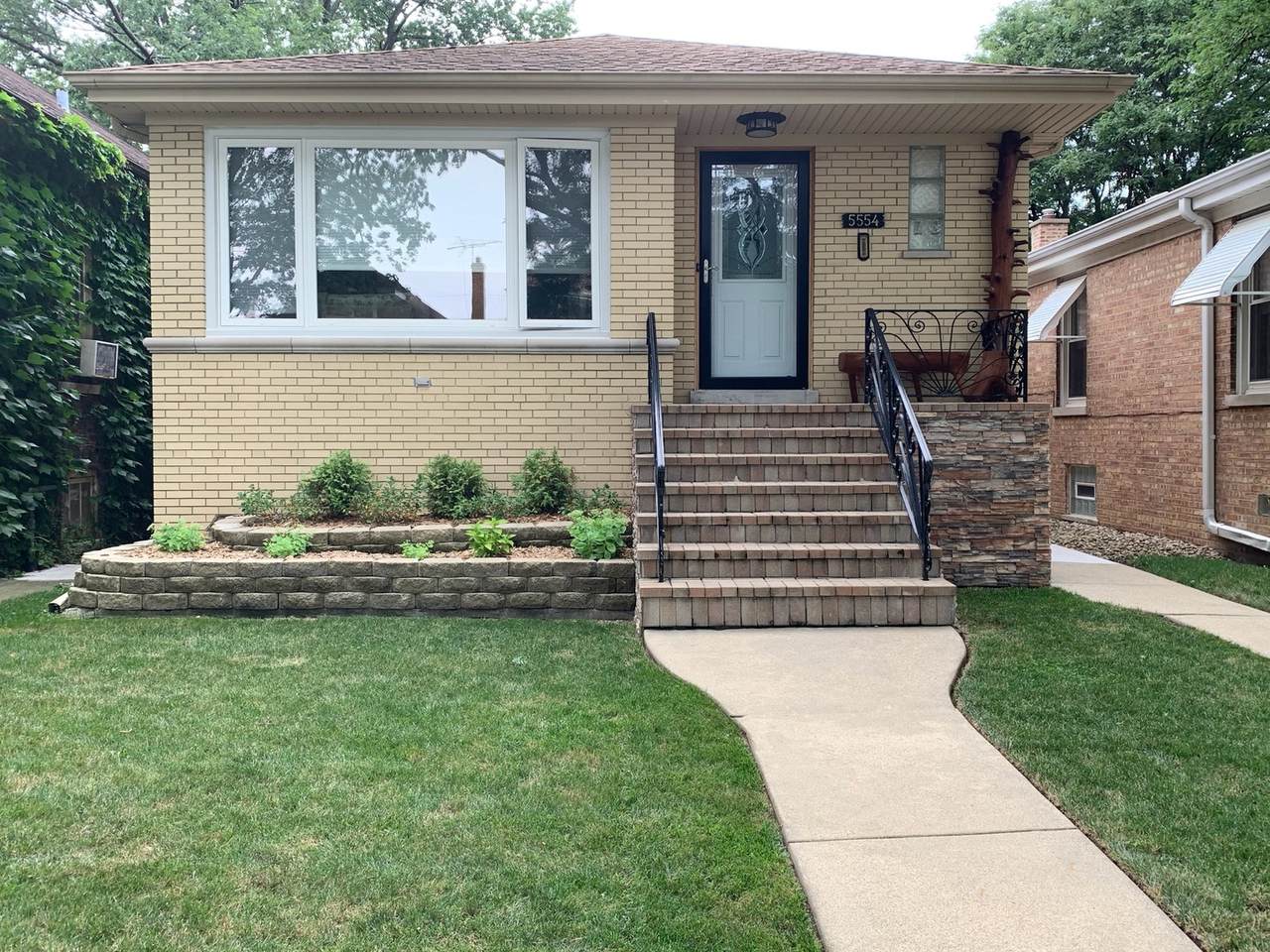 5554 Parkside Avenue - Photo 1