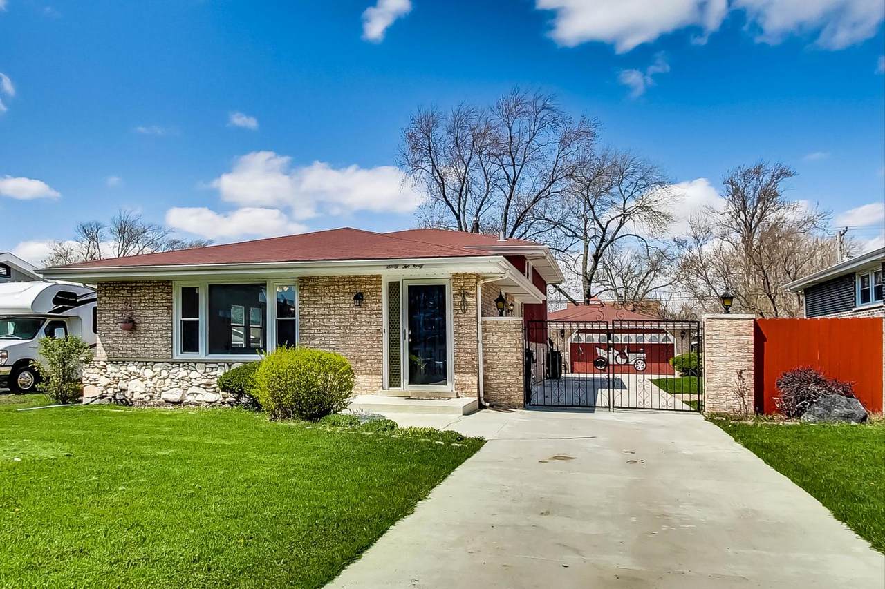 6240 94th Street - Photo 1