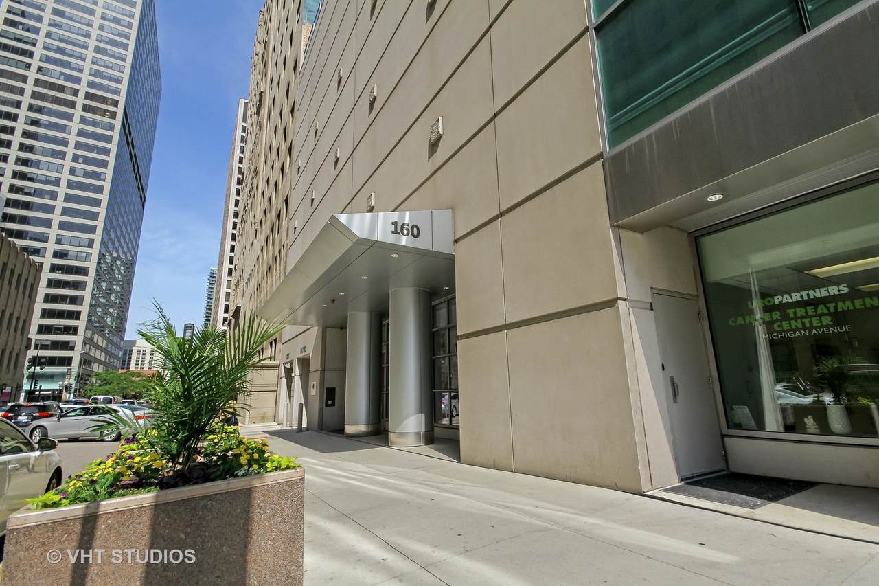160 Illinois Street - Photo 1