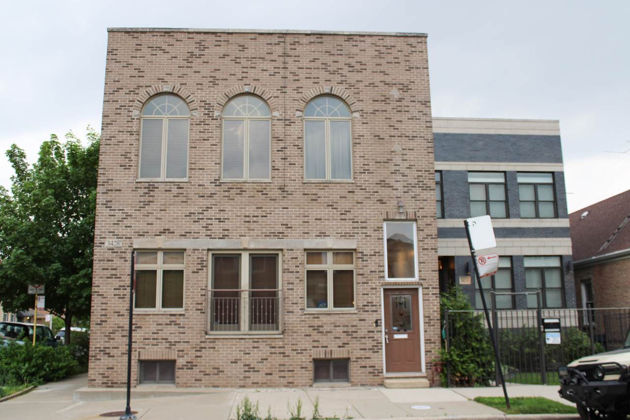 3428 Lituanica Avenue - Photo 1