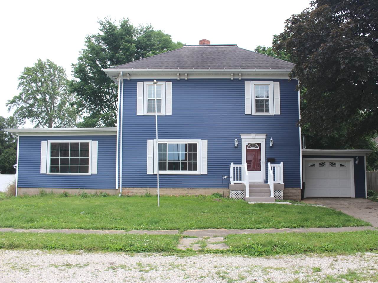 233 William Street - Photo 1