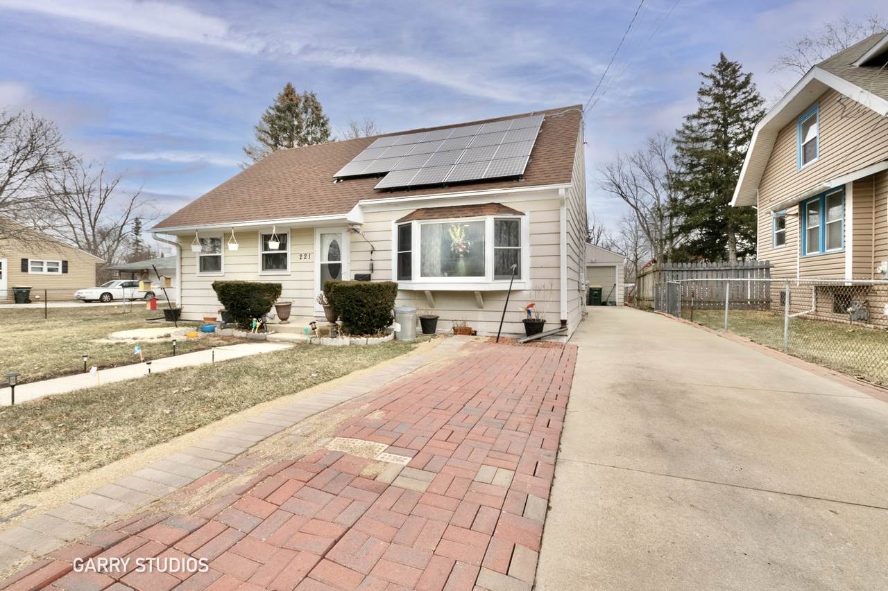 221 Norris Avenue - Photo 1