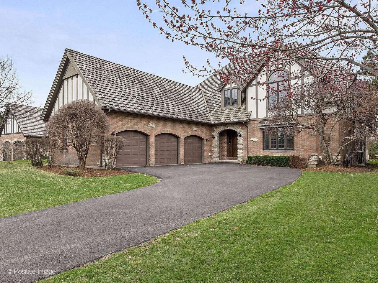 906 Kenmare Drive - Photo 1