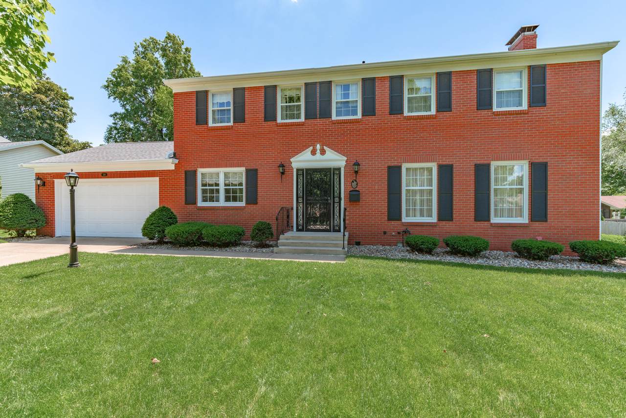 209 Imperial Drive - Photo 1