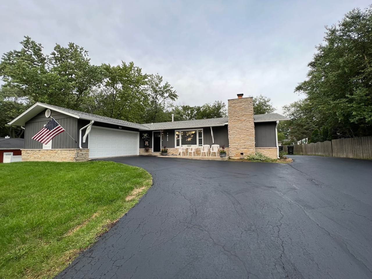 7925 Fairmount Avenue - Photo 1
