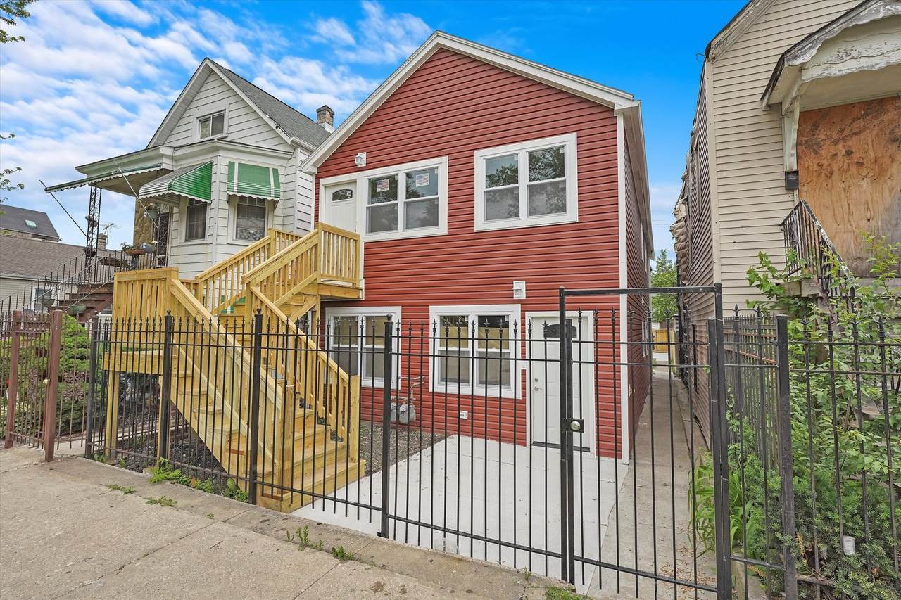 5433 Damen Avenue - Photo 1