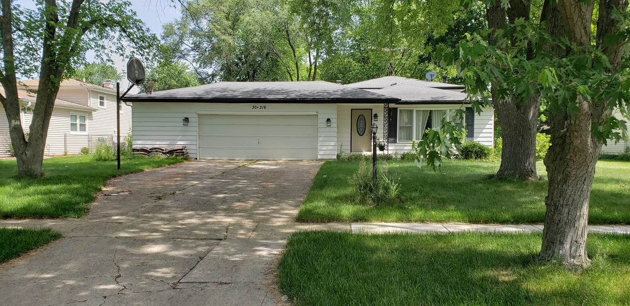 30W316 Claymore Lane - Photo 1