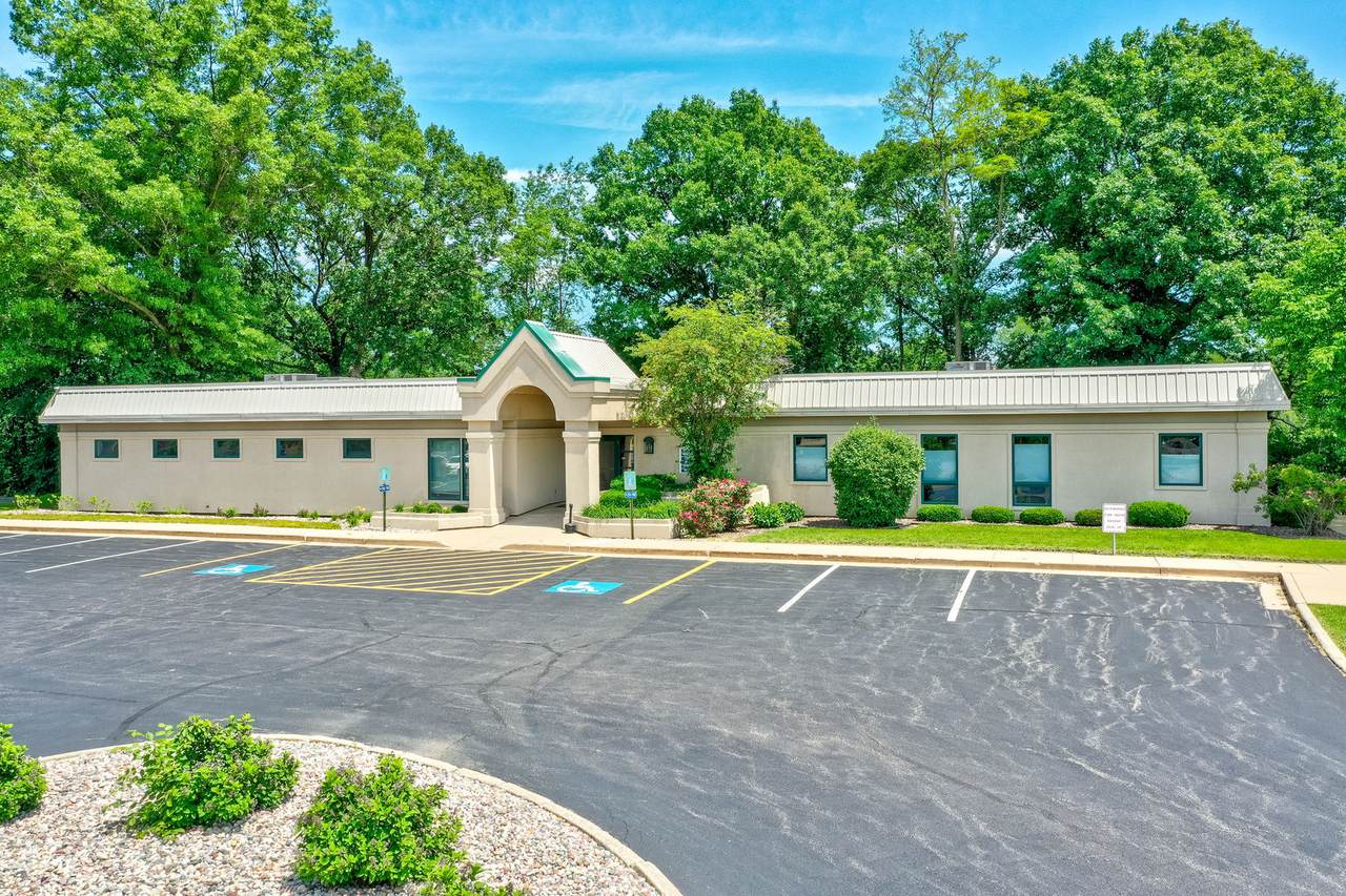 1703 Polaris Circle - Photo 1