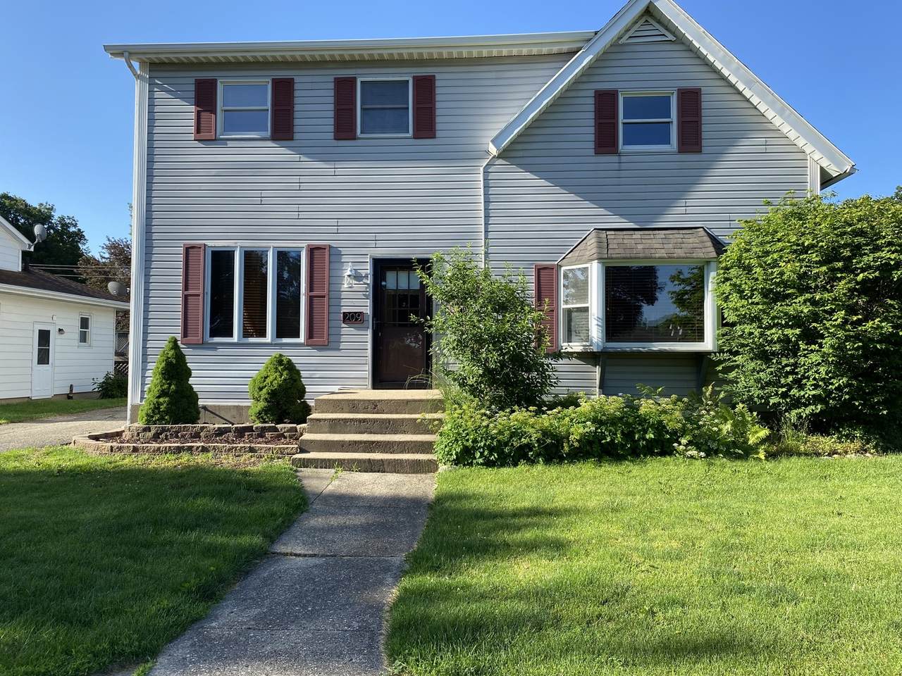 209 Main Street - Photo 1