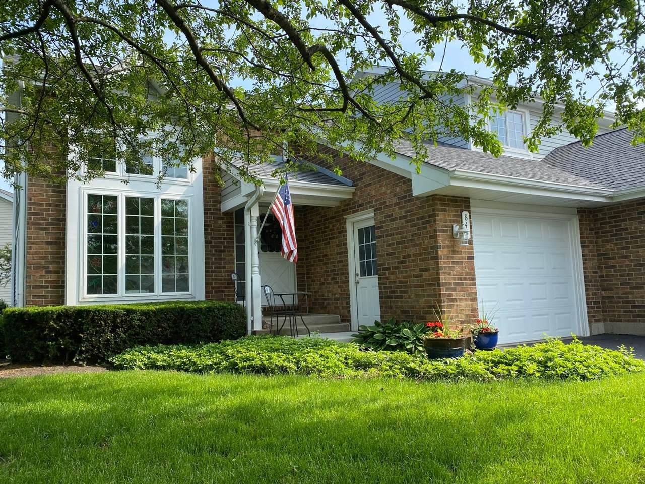 845 Barlina Road - Photo 1