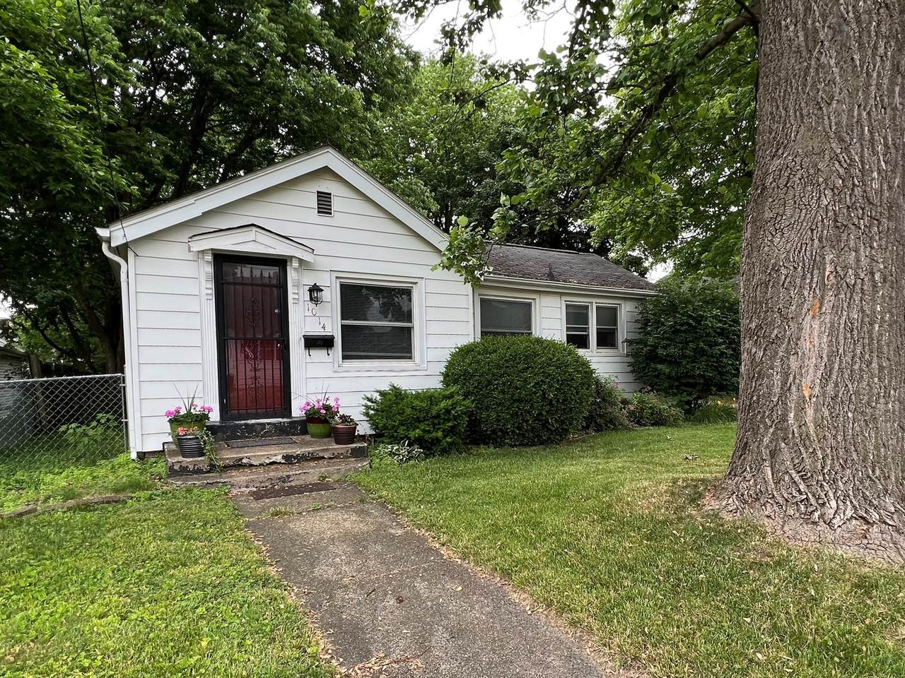 1014 Front Street - Photo 1