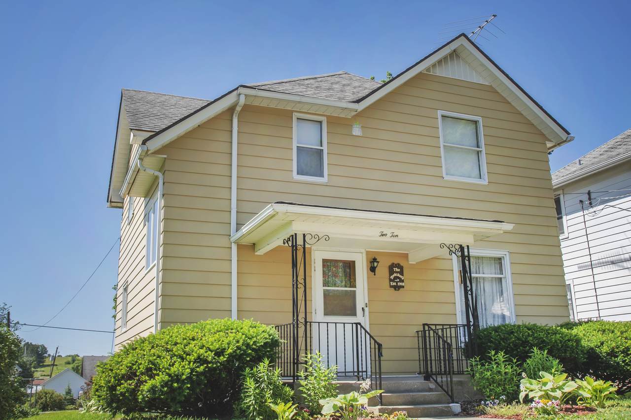 210 Benton Avenue - Photo 1