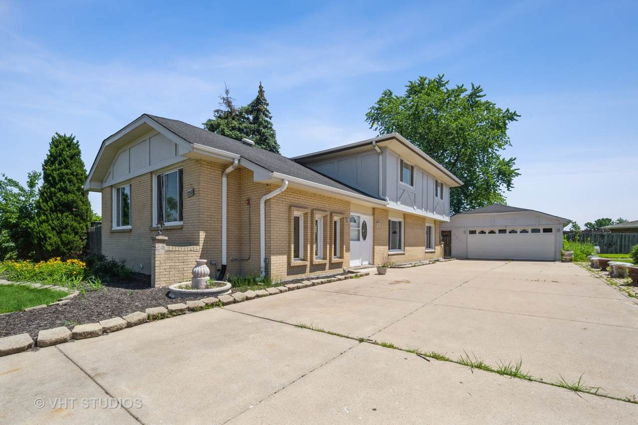 7521 Cork Avenue - Photo 1