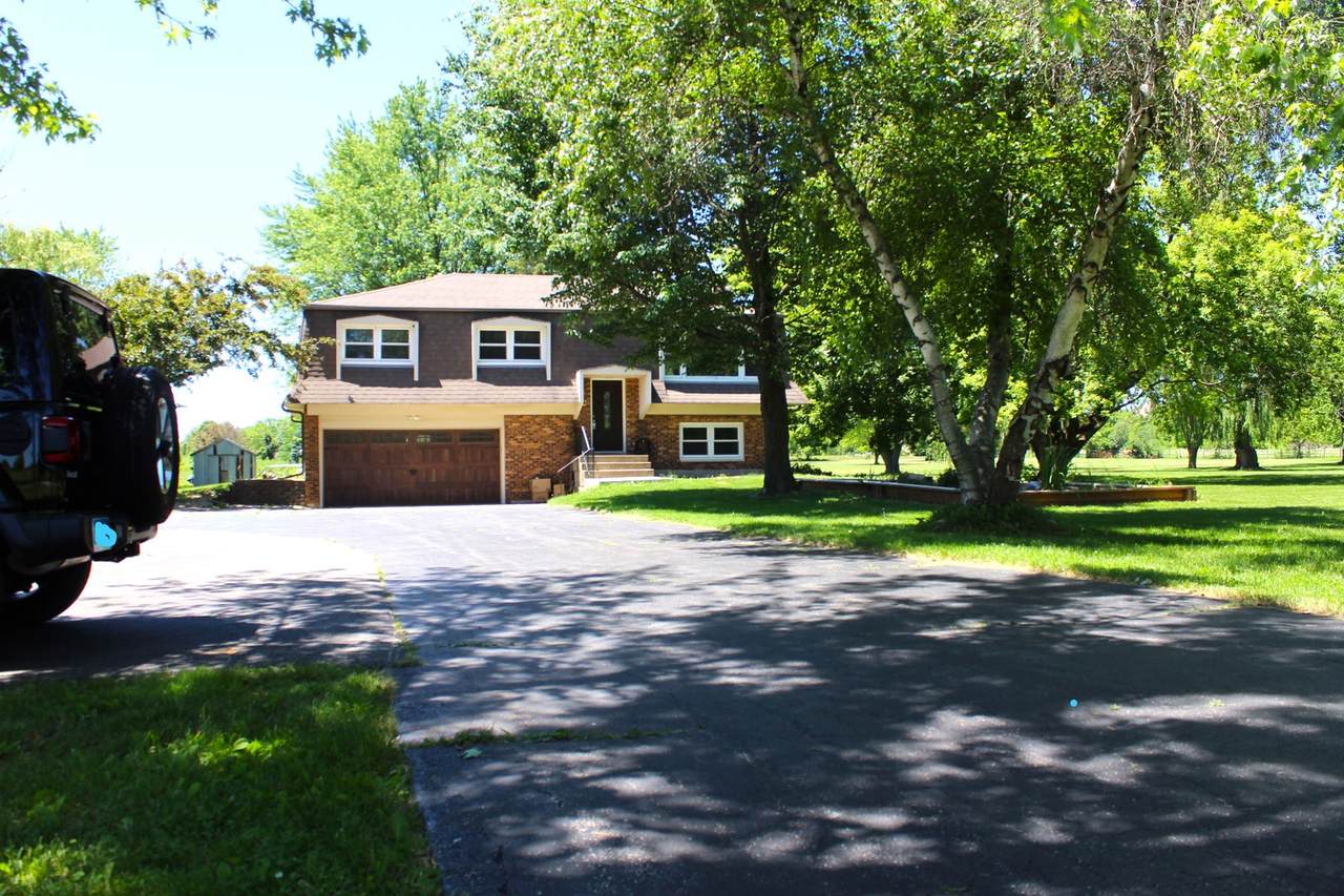8211 Huntley Road - Photo 1
