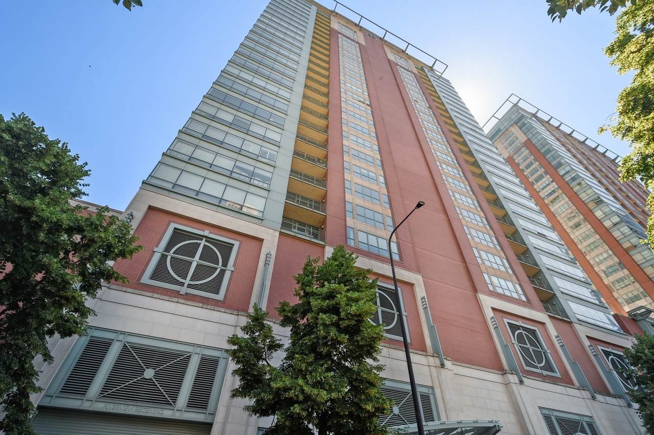 445 North Water Street - Photo 1