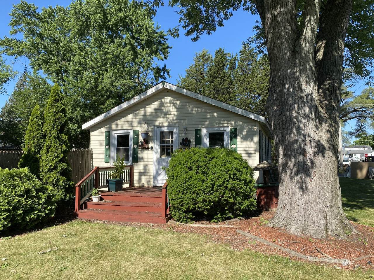 14902 Ridgeway Avenue - Photo 1