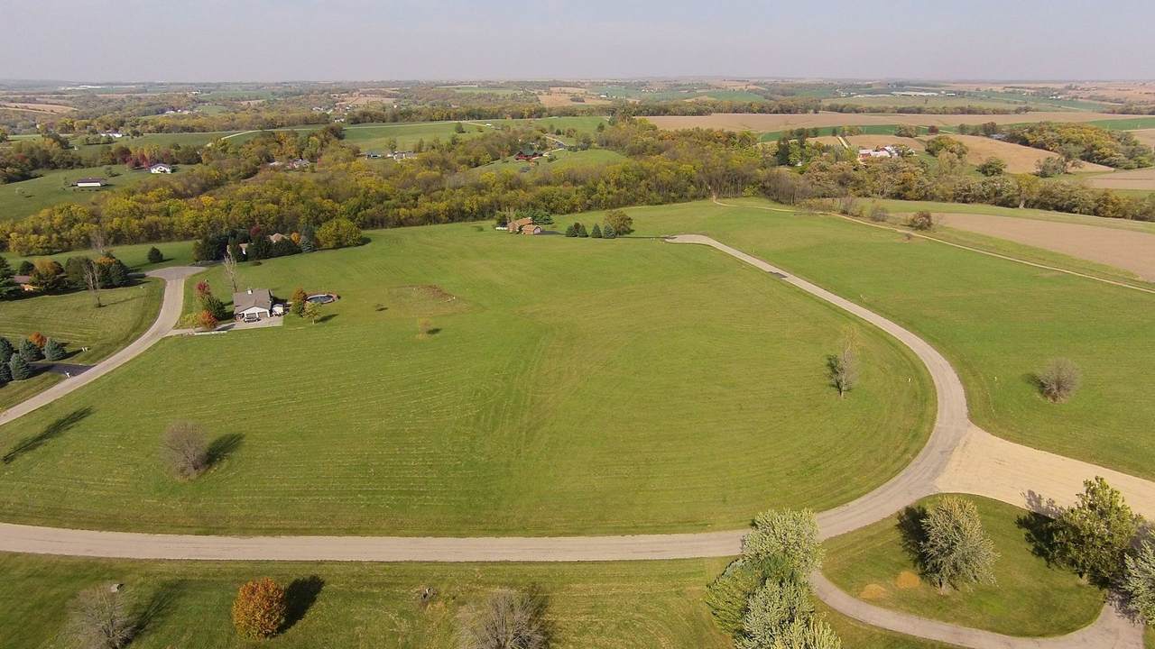 31-69 Country Club Court - Photo 1