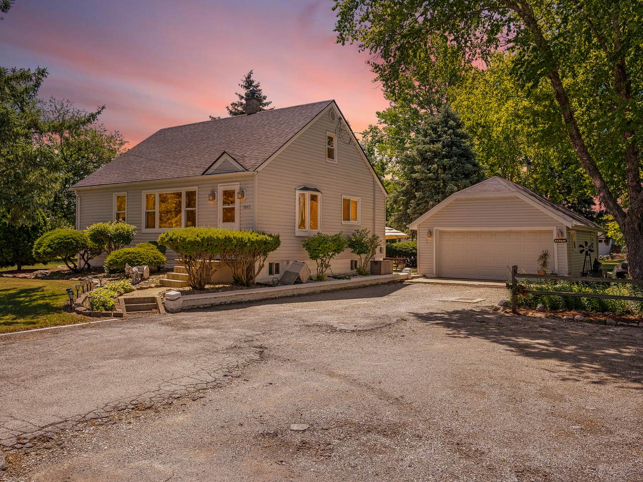 5041 Court Street - Photo 1