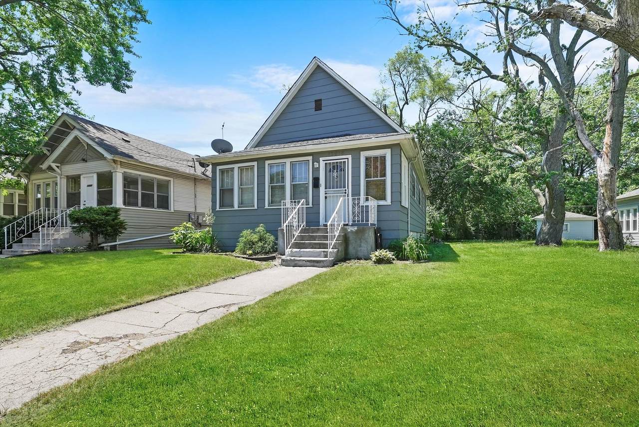 13916 Lincoln Avenue - Photo 1